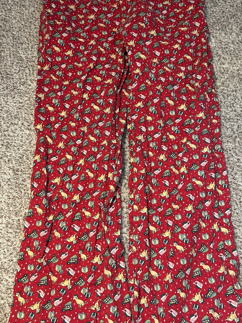 Vineyard Vines Red Holiday Print Pants